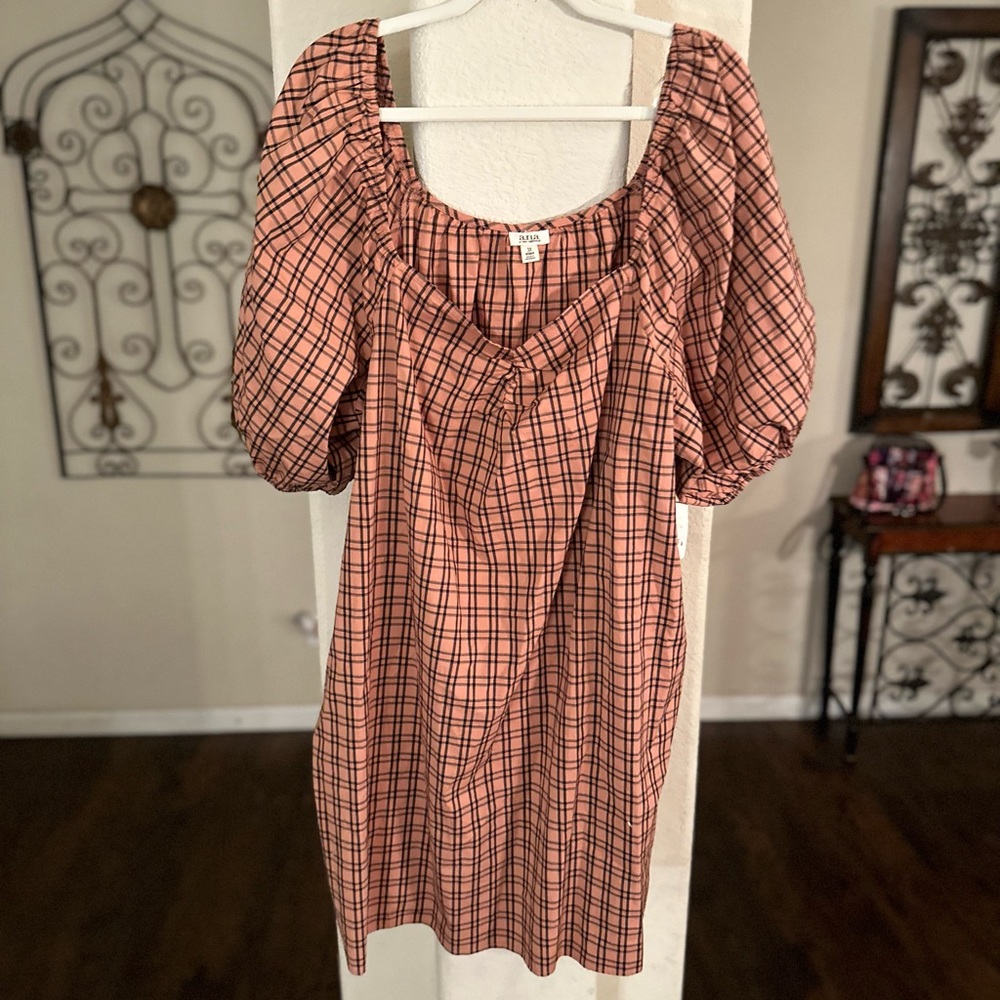 MIDI peach and black midi dress
